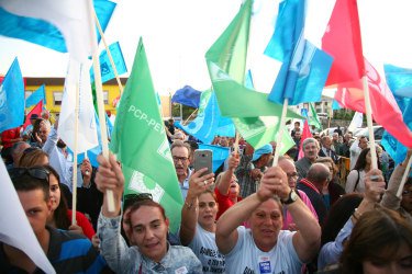 Contacto com a população de Fânzeres