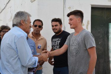 Contacto com a população em Moura