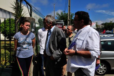 Contacto com trabalhadores da Huber Tricot