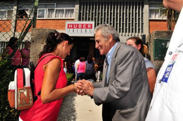 Contacto com trabalhadores da Huber Tricot