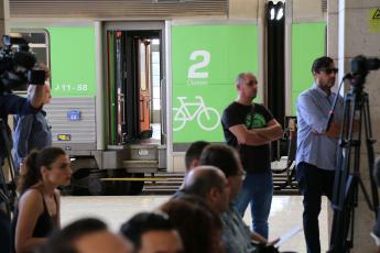 Defender e valorizar os transportes públicos