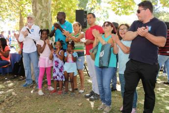 Almoço com comunidades imigrantes no Vale da Amoreira