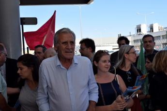 Contacto com trabalhadores da SONAE