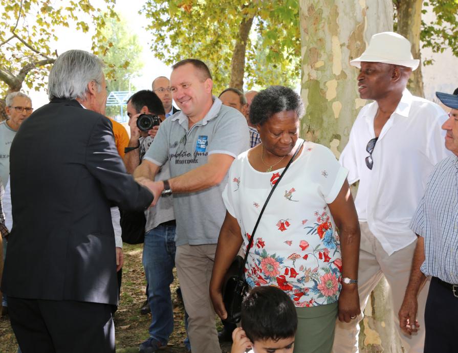 Almoço com comunidades imigrantes no Vale da Amoreira