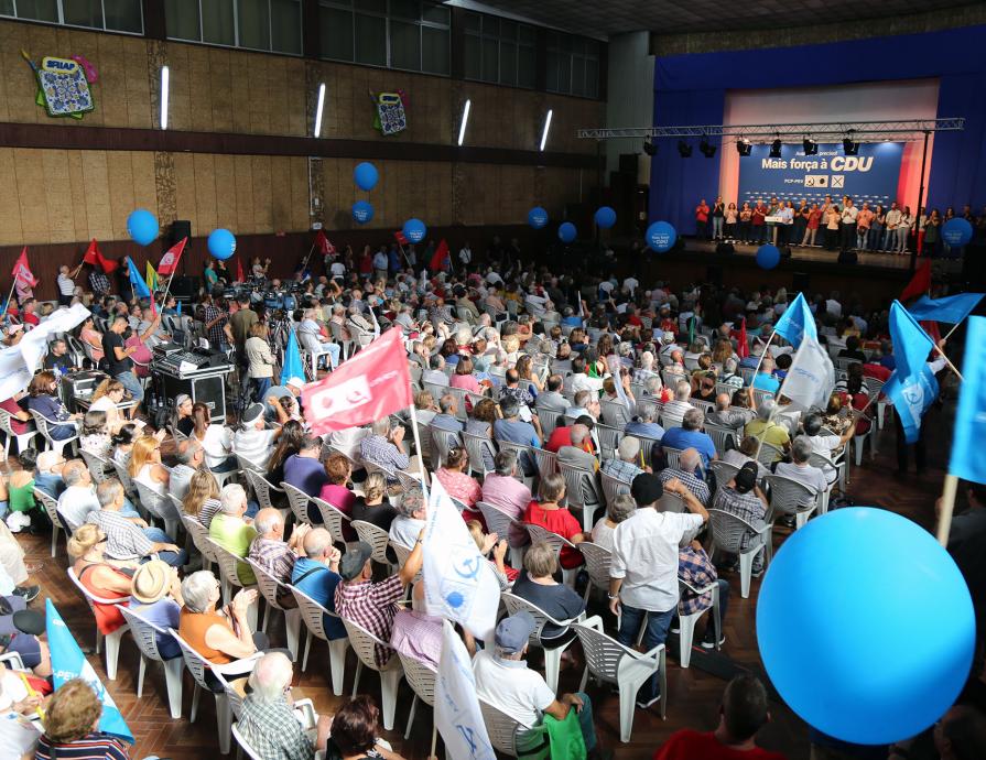 Desfile e Comício em Almada