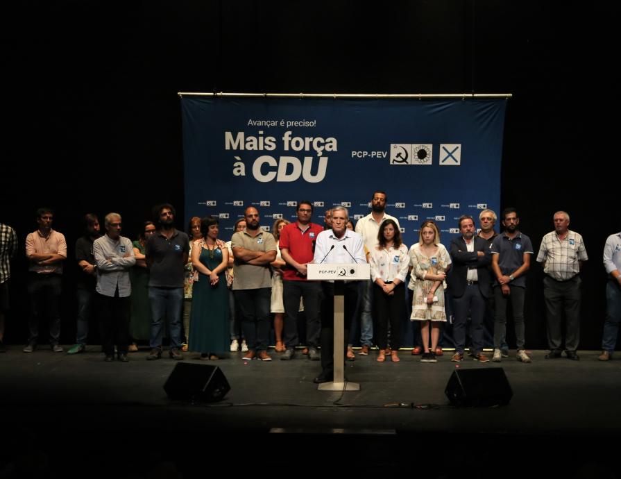 Comício em Évora