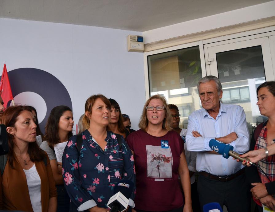 Contacto com trabalhadores do Call Center Randstat em Lisboa