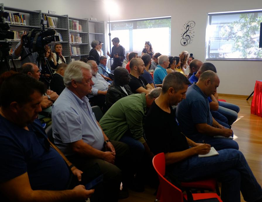 Encontro com trabalhadores sobre trabalho por turnos