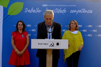 Comício e desfile em Almada