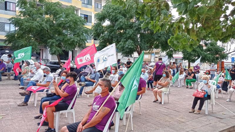 Concentração «Por mais e melhores serviços públicos na saúde e na educação», Quinta do Conde, Sesimbra