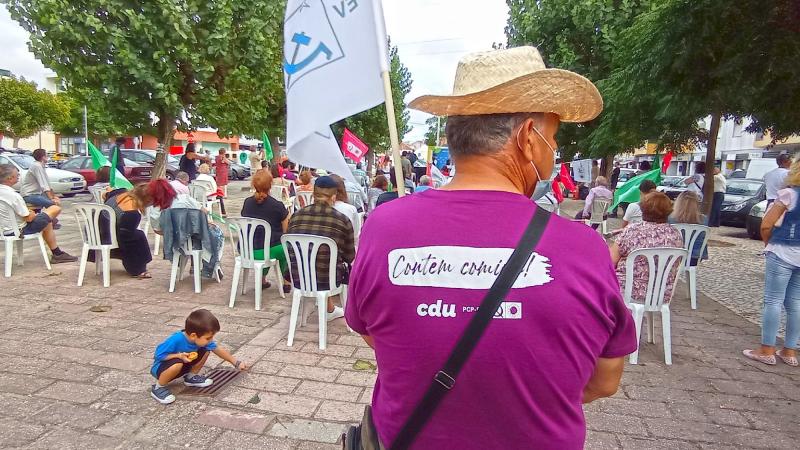 Concentração «Por mais e melhores serviços públicos na saúde e na educação», Quinta do Conde, Sesimbra