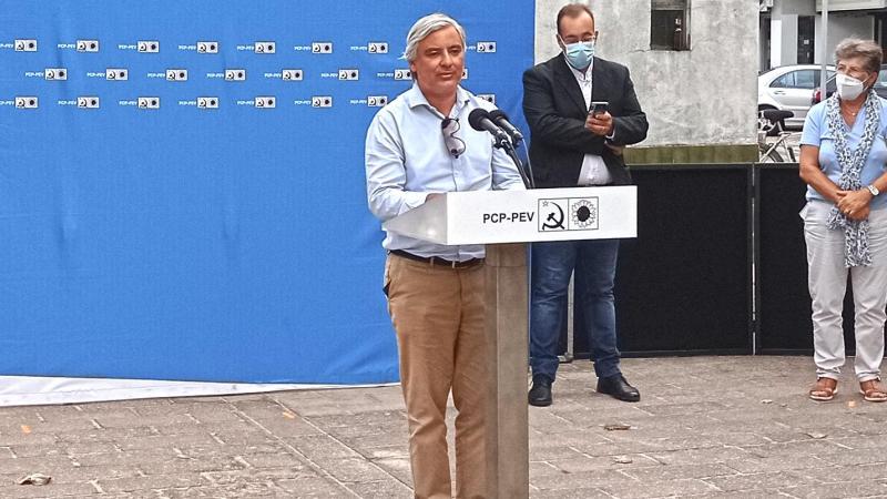 Concentração «Por mais e melhores serviços públicos na saúde e na educação», Quinta do Conde, Sesimbra