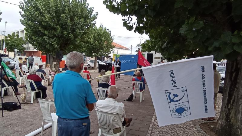 Concentração «Por mais e melhores serviços públicos na saúde e na educação», Quinta do Conde, Sesimbra