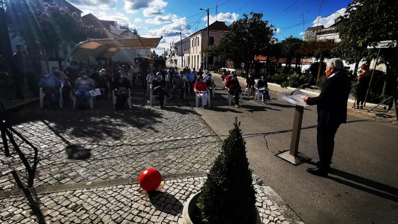 Sessão Pública com reformados «Viver com dignidade»