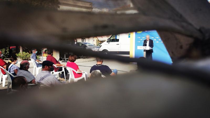 Sessão Pública com reformados «Viver com dignidade»