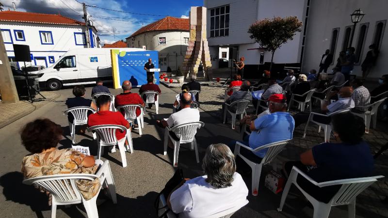 Sessão Pública com reformados «Viver com dignidade»