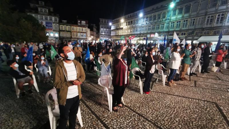 Comício, Guimarães