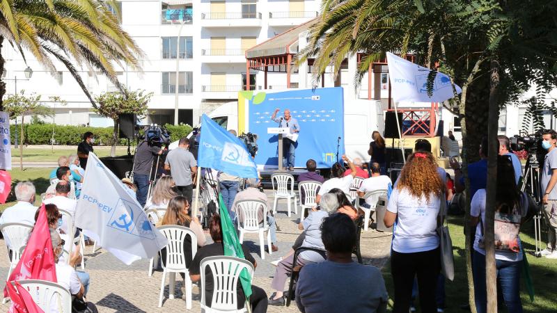 Encontro com a população em Sines