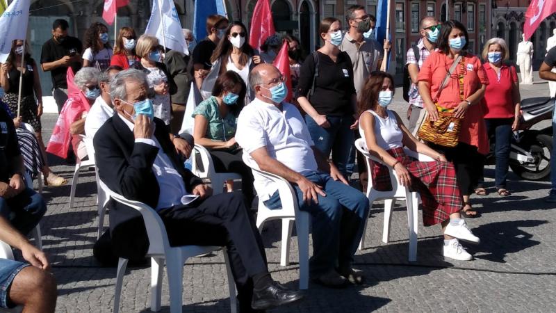 Encontro com a população em Oeiras