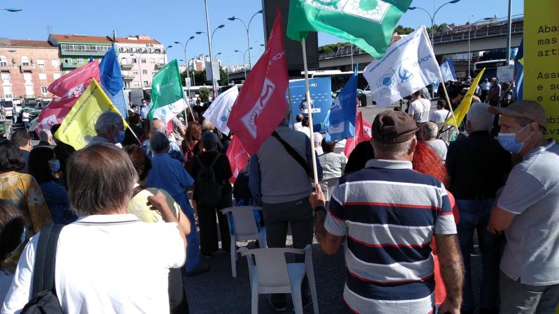 Encontro com a população em Oeiras