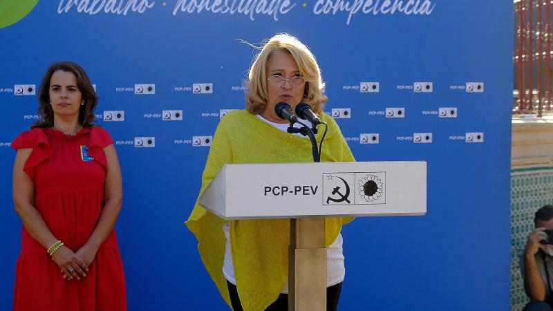 Comício e desfile em Almada