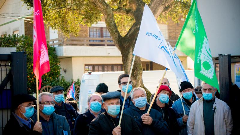 Contacto com activistas do Movimento Associativo Popular