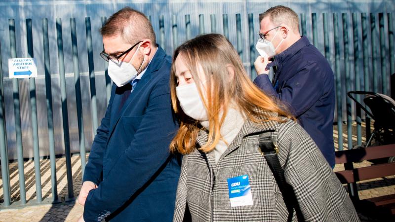 Contacto com activistas do Movimento Associativo Popular