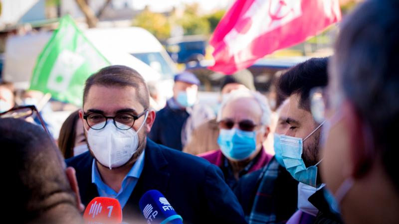 Contacto com activistas do Movimento Associativo Popular