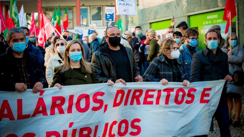 Desfile e comício em Almada