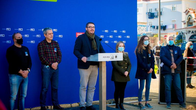 Desfile e comício em Almada
