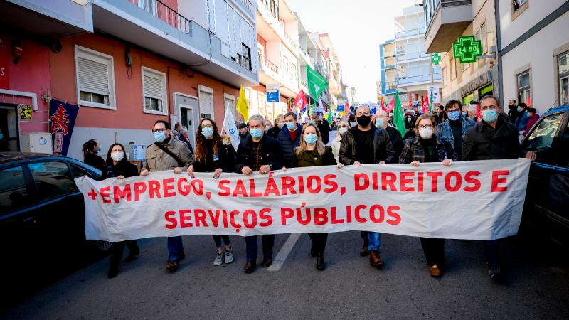 Desfile e comício em Almada