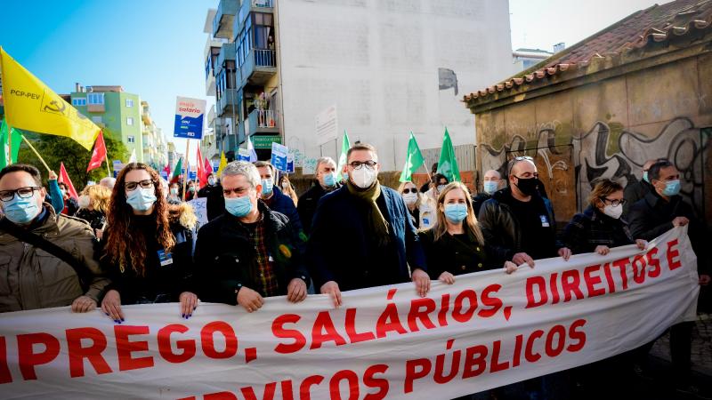 Desfile e comício em Almada