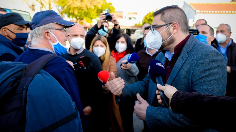 Contacto com os trabalhadores da CM Serpa