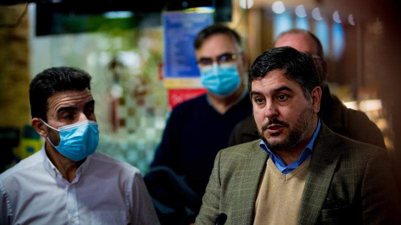 Contacto com empresário da restauração