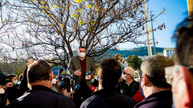 Contacto com os trabalhadores da Exide Technologies