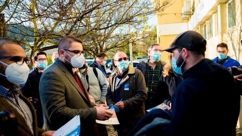 Contacto com os trabalhadores da Exide Technologies