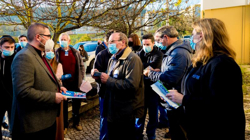 Contacto com os trabalhadores da Exide Technologies