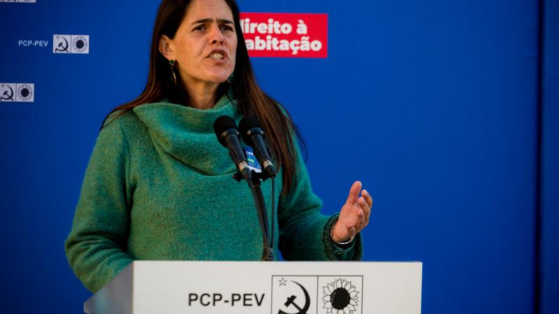 Tribuna Pública «Direito à habitação» em Lagos