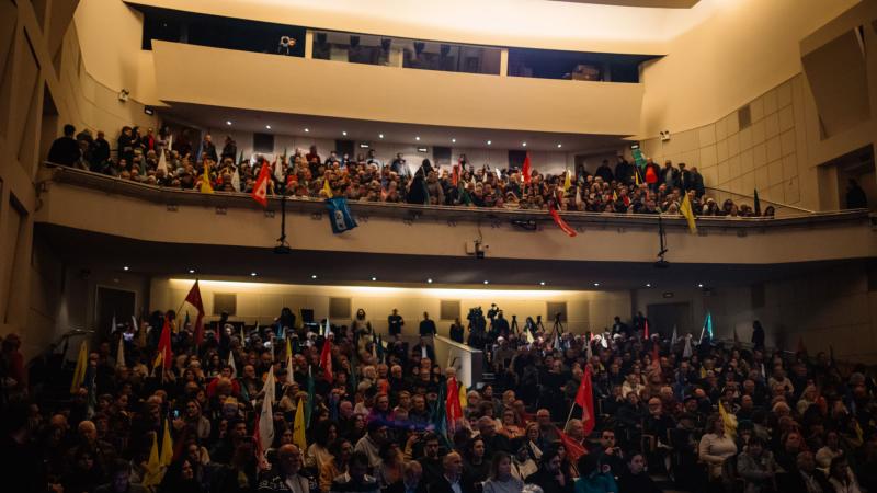 Comício CDU enche Teatro Rivoli no Porto