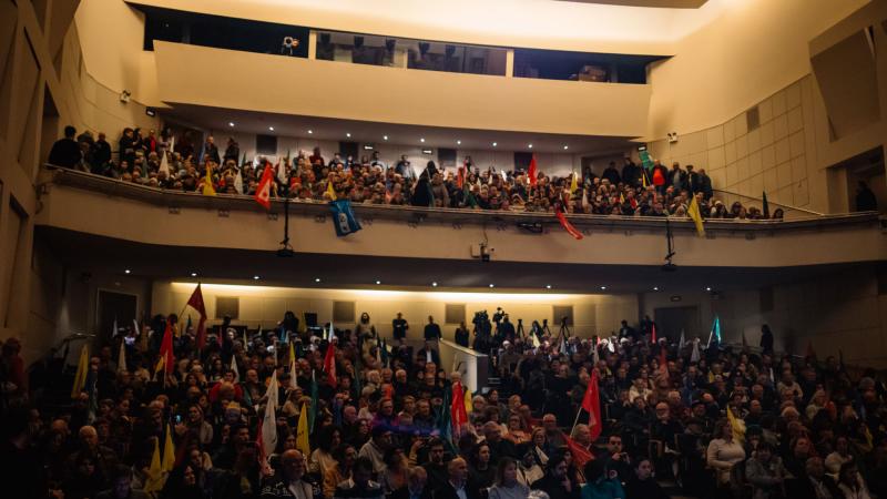 Comício CDU enche Teatro Rivoli no Porto