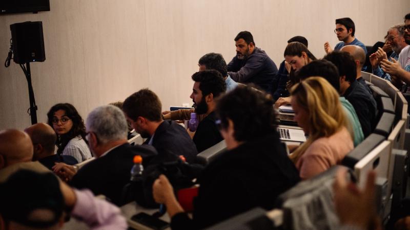 Sessão «Que futuro para a economia portuguesa perante a União Europeia?»