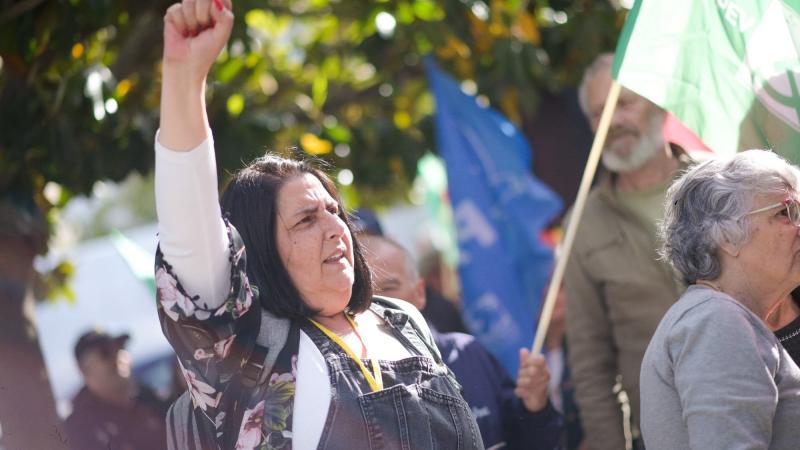 Encontro com a população de Almada