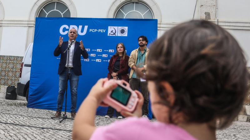 Viagem de Comboio na Linha do Oeste