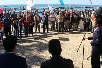 João Ferreira participa em encontro com mariscadores e viveiristas