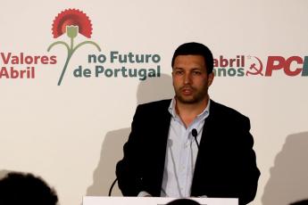Defender a Constituição é afirmar os valores de Abril e projectá-los no presente e no futuro de Portugal
