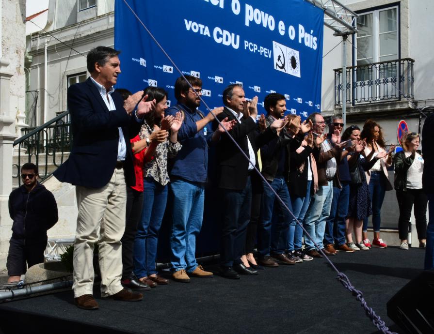 Desfile e comíco em Almada